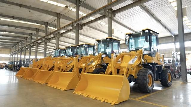 從本土市場(chǎng)到國(guó)際舞臺(tái)：鏟土機(jī)廠商如何打開(kāi)外貿(mào)市場(chǎng)