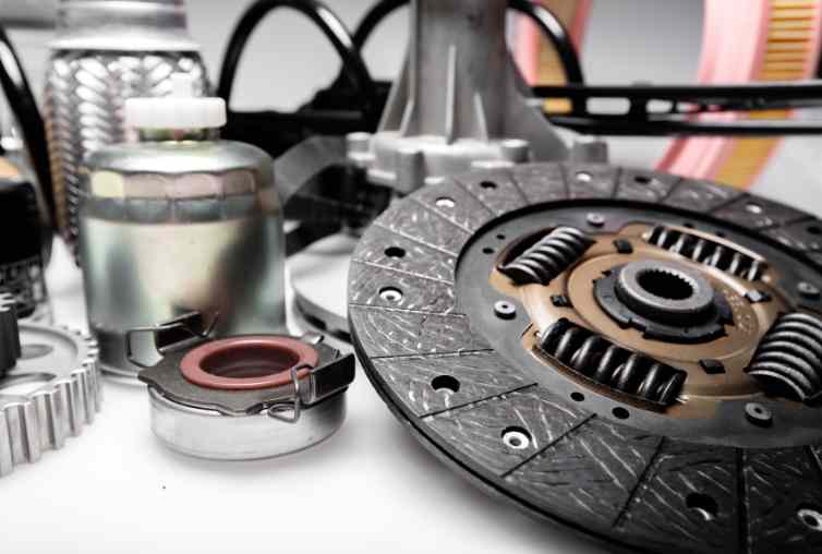 電控系統(tǒng)配件出口趨勢：外貿(mào)企業(yè)如何抓住工程機(jī)械行業(yè)的市場機(jī)會(huì)？