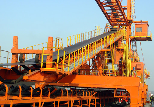 如何為工程機(jī)械行業(yè)中的輸送帶企業(yè)定制一個可以做外貿(mào)的網(wǎng)站：從設(shè)計到實施