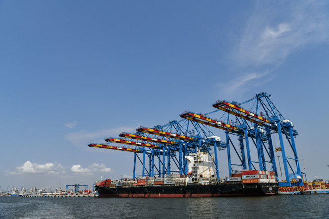 起重機外貿開發(fā)客戶的方法及途徑：如何通過SEO和網站優(yōu)化吸引全球買家